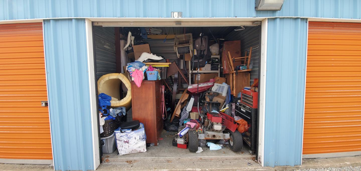 Storage Unit Auction in Sedalia, MO at Diamond B Mini Storage ends on